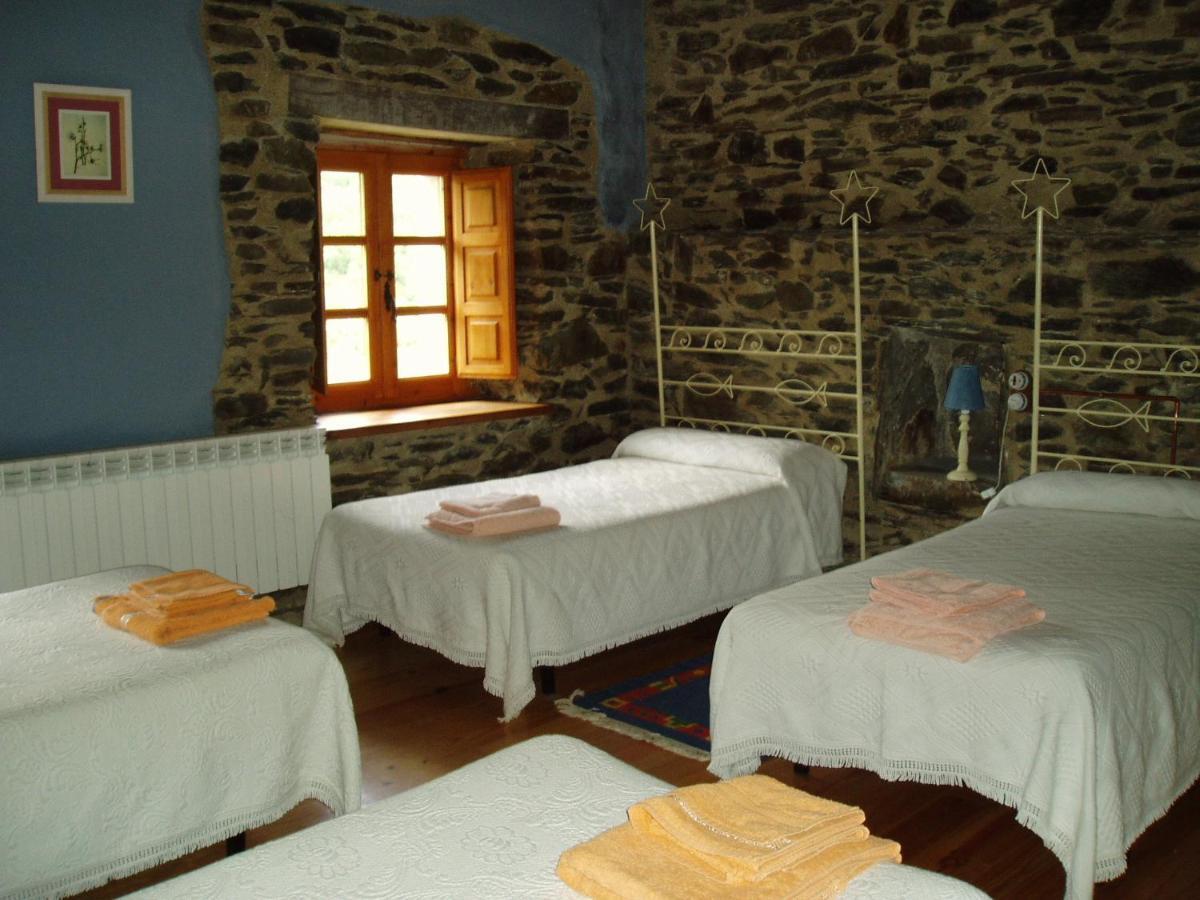 Hotel Rural El Urogallo Murias de Paredes Room photo